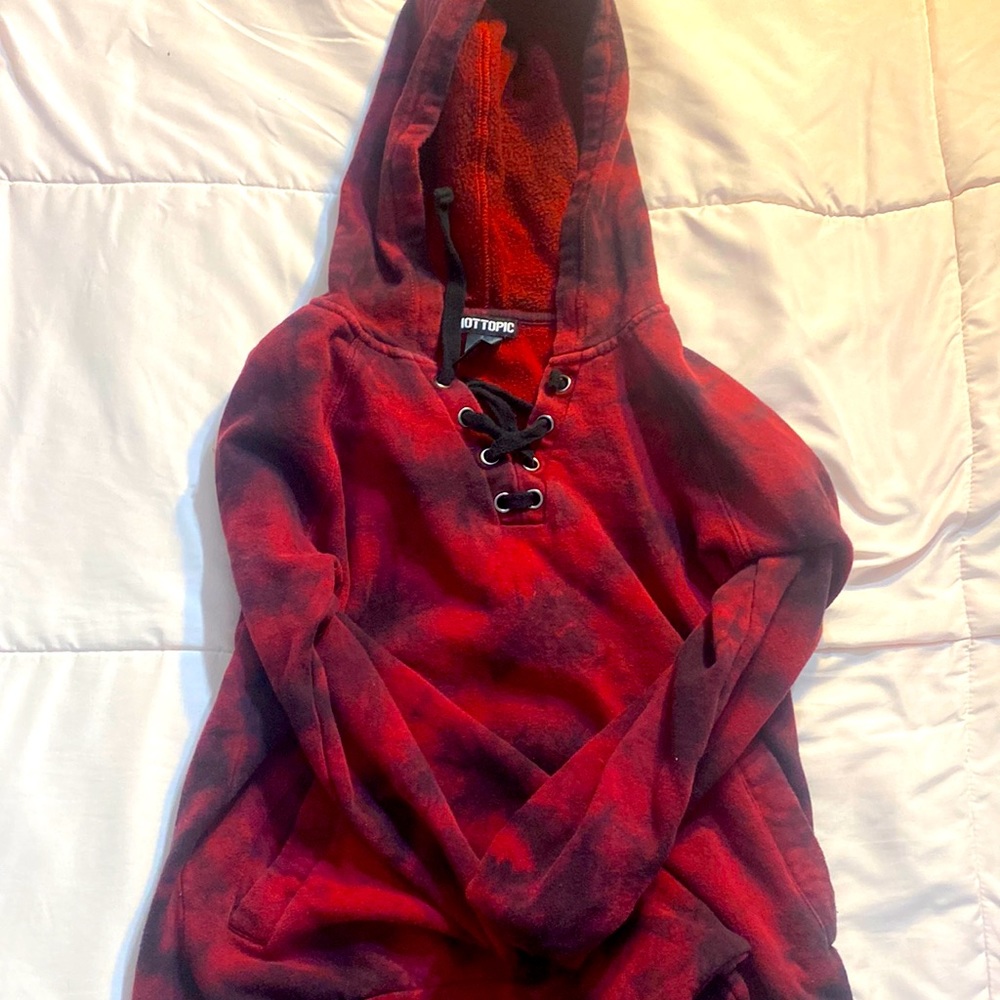 Hot topic women’s black and red hoodie, excellent condition, size sm